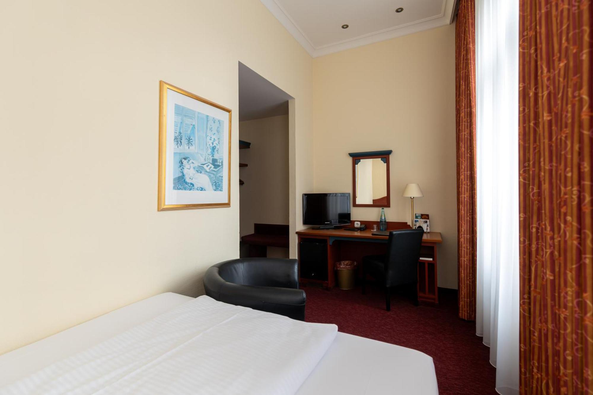 Akzent Hotel Am Goldenen Strauss Görlitz Eksteriør billede